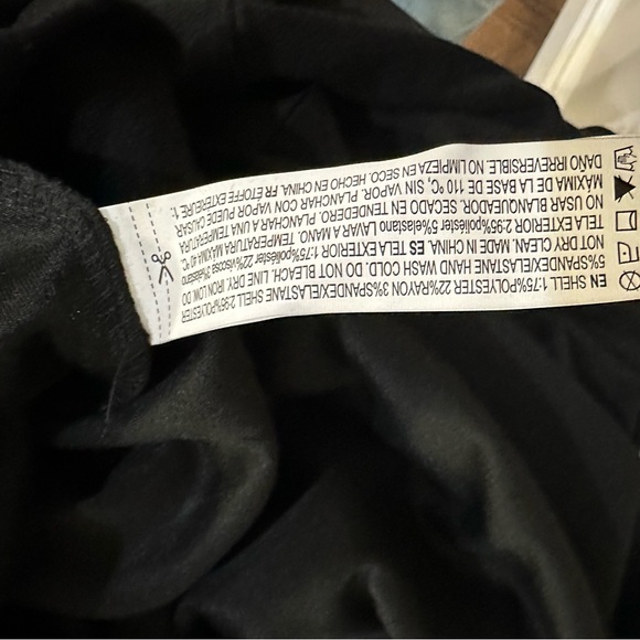 NWT Black Sweatshirtwith Mesh Upper - Picture 8 of 8